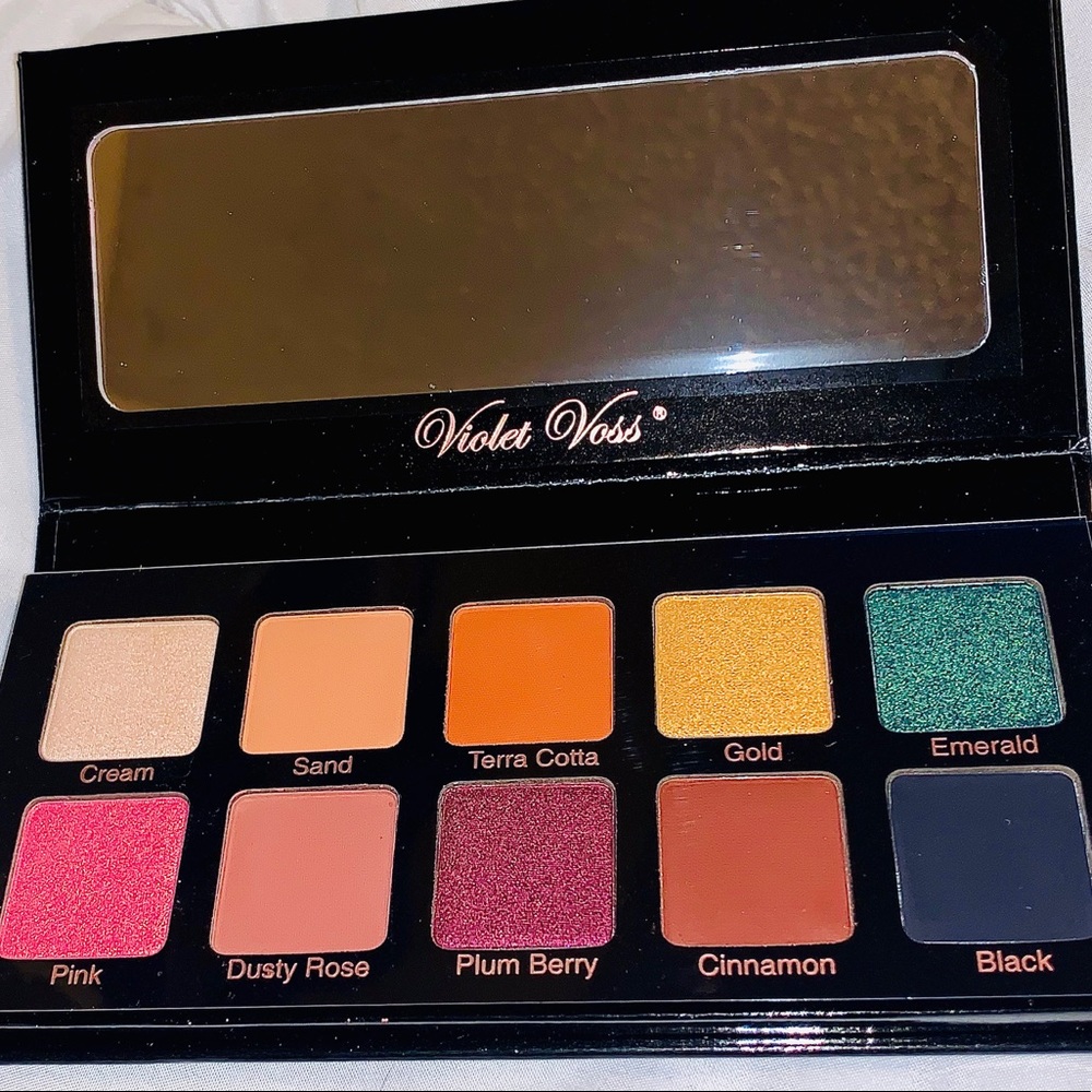 Violet Voss Essential Eyeshadow Palette